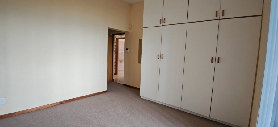 5 Bedroom Property for Sale in Dana Bay Western Cape